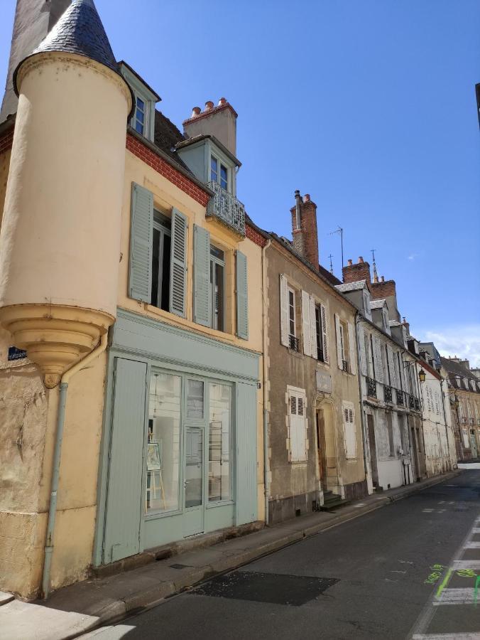 L'atelier De L'artiste - Moulins Coeur De *